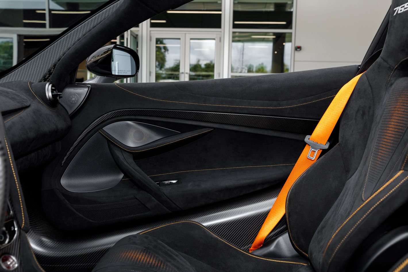Used 2022 McLaren 765LT photo 63