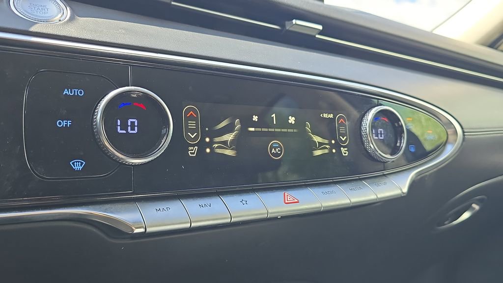 2023 Genesis Gv70 2.5T