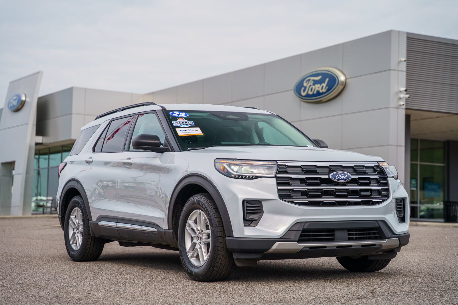 Certified 2025 Ford Explorer Active