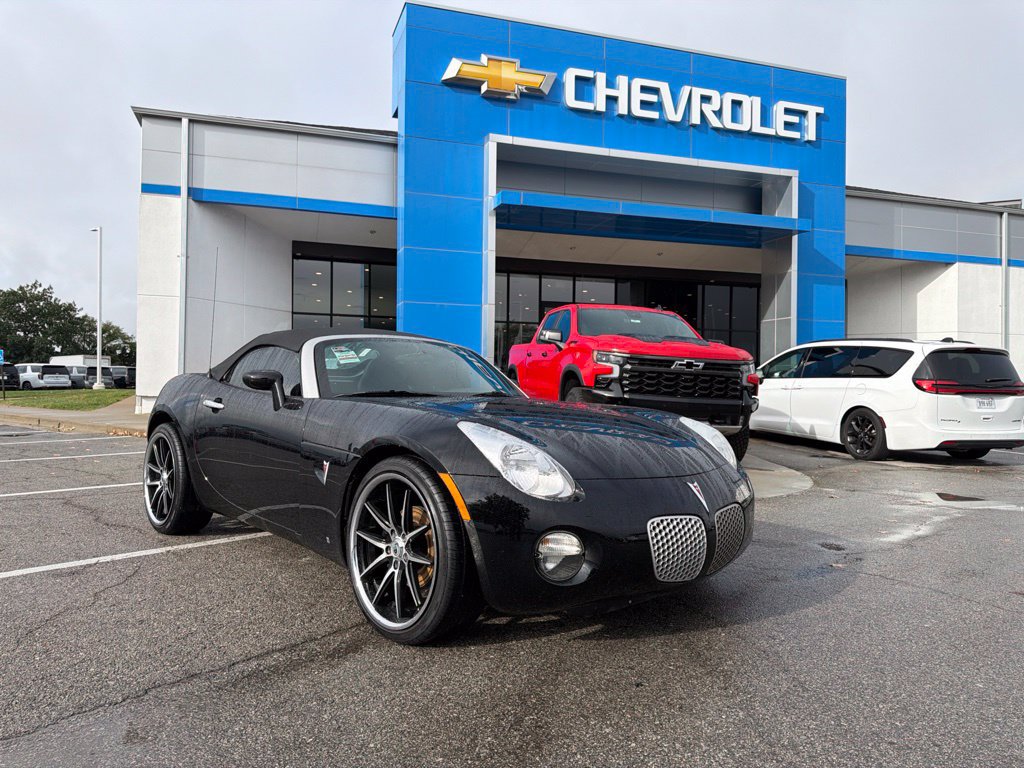 Used 2007 Pontiac Solstice Convertible w/ Premium Package