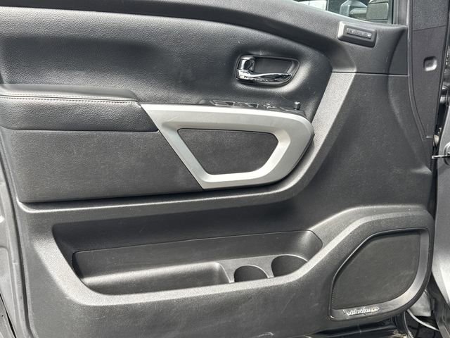 2017 Nissan Titan SL