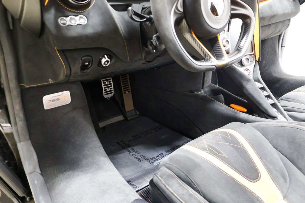 Used 2022 McLaren 765LT photo 47