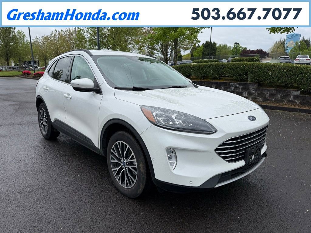 2022 Ford Escape Titanium