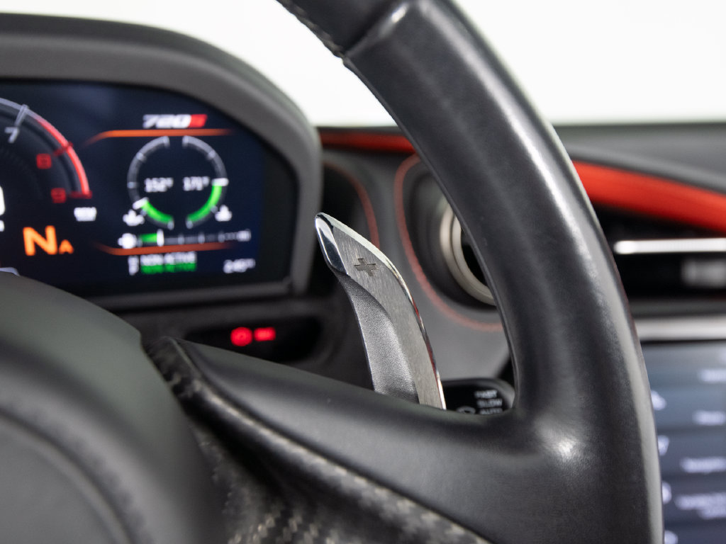 Used 2022 McLaren 720S Luxury photo 19