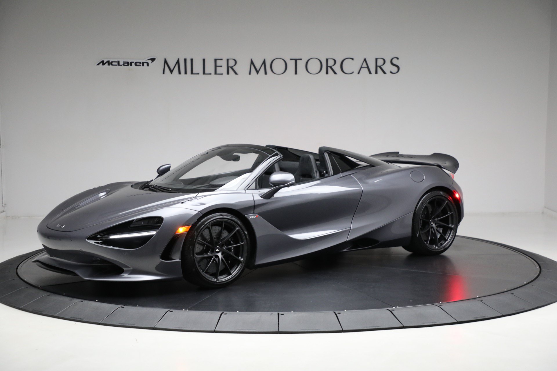 Used 2024 McLaren 750S Spider 2