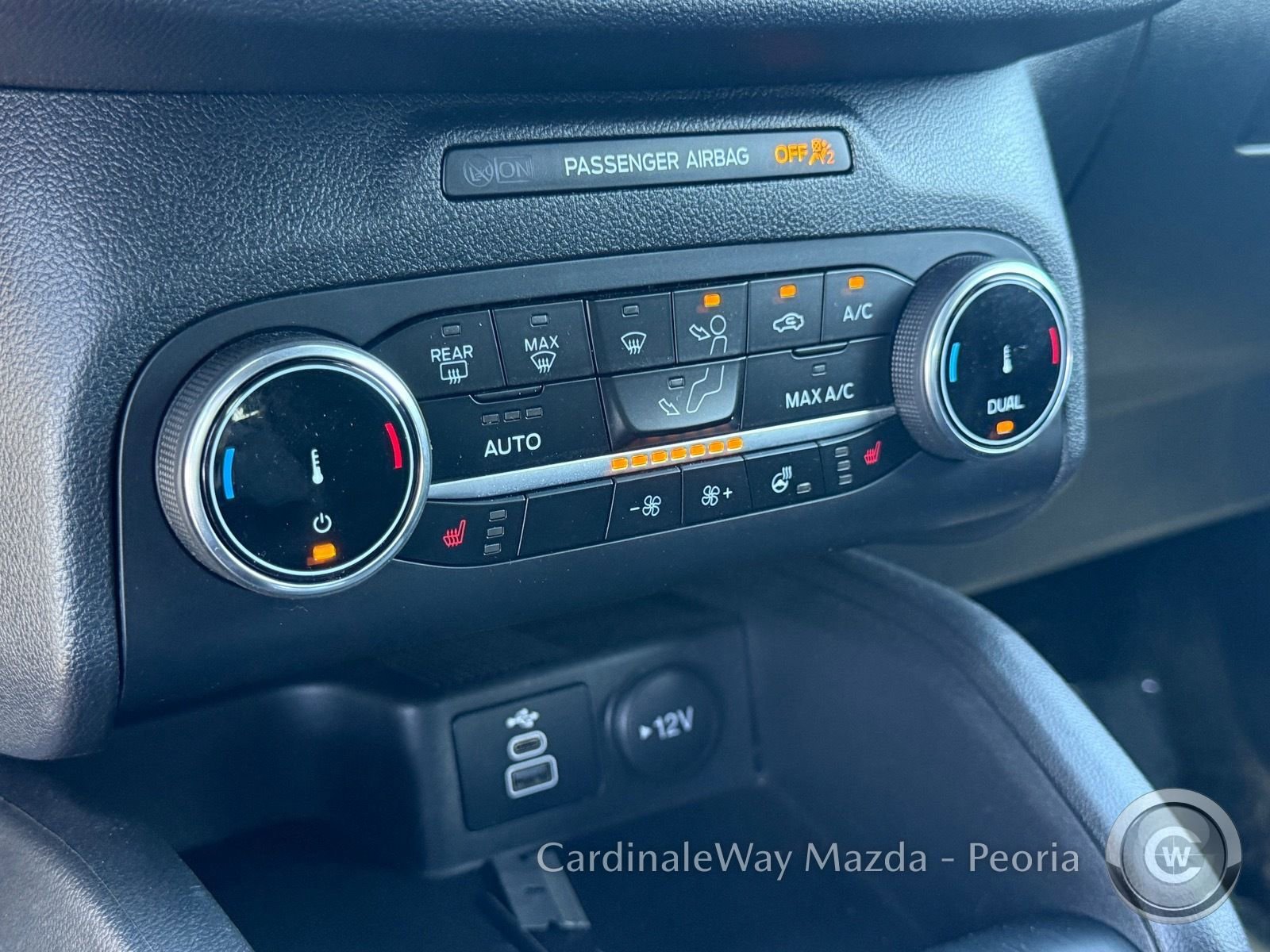 2025 Ford Escape ST-Line Select