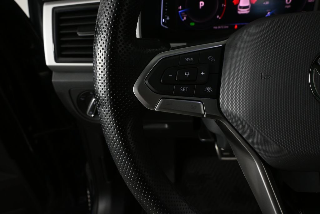 2022 Volkswagen Atlas Cross Sport SEL Premium R-Line