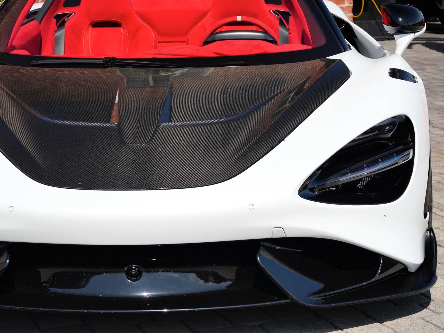 Used 2022 McLaren 765LT photo 24