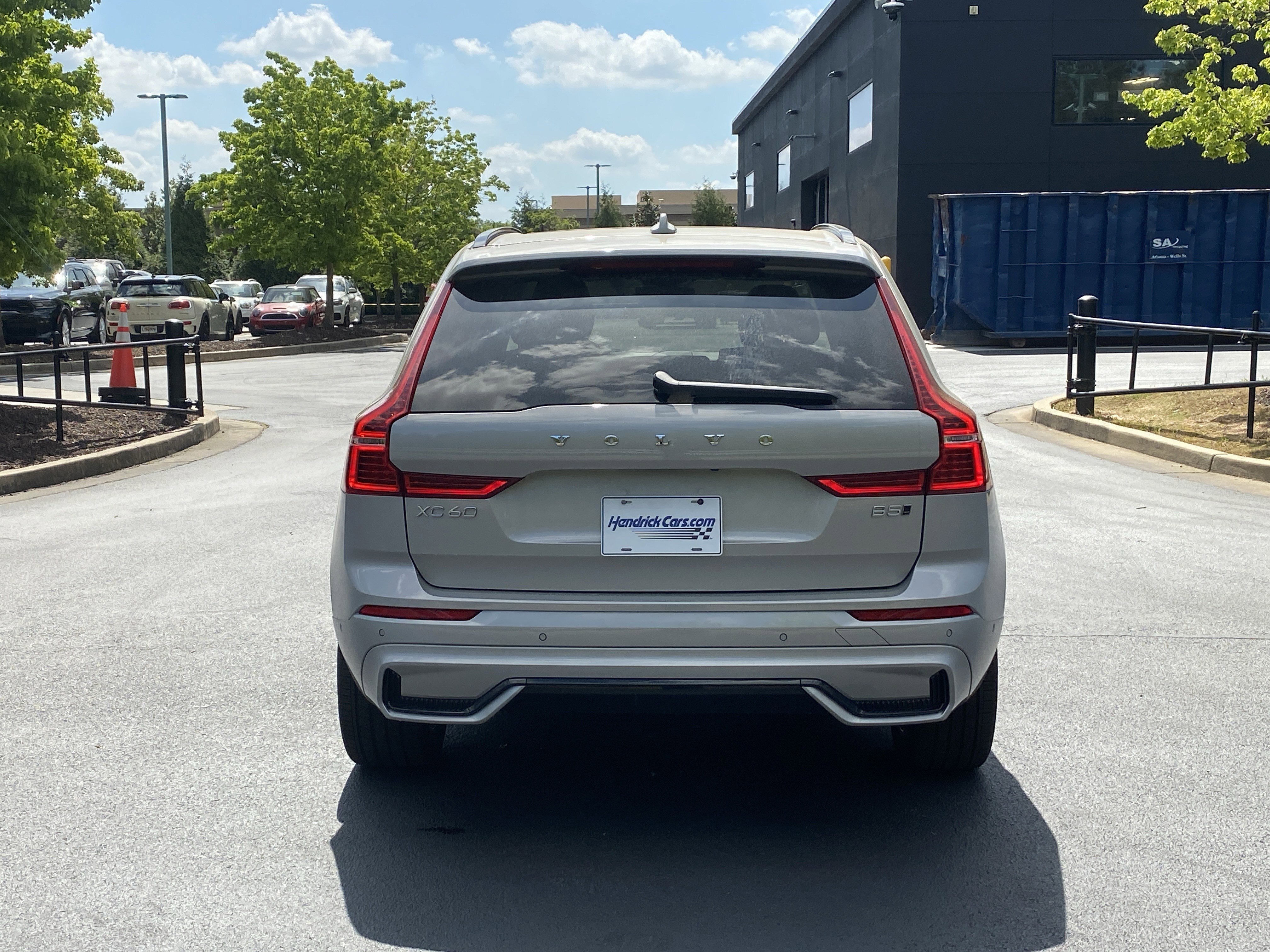 2025 Volvo XC60 B5 Plus