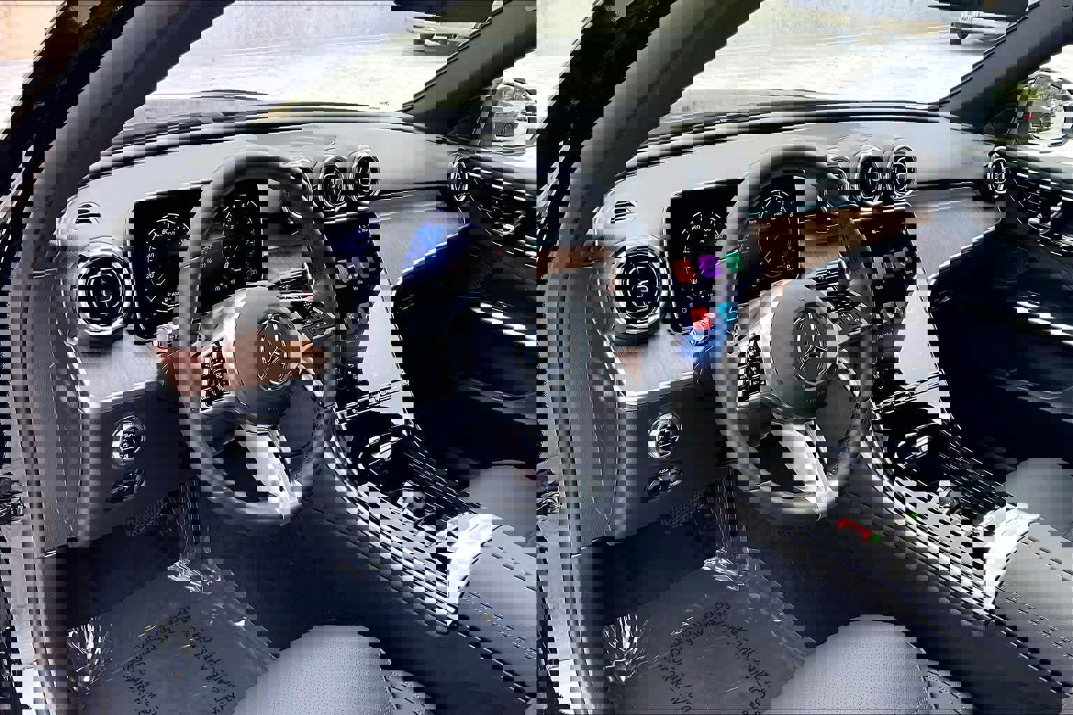 2025 Mercedes-Benz C 300 4MATIC Sedan