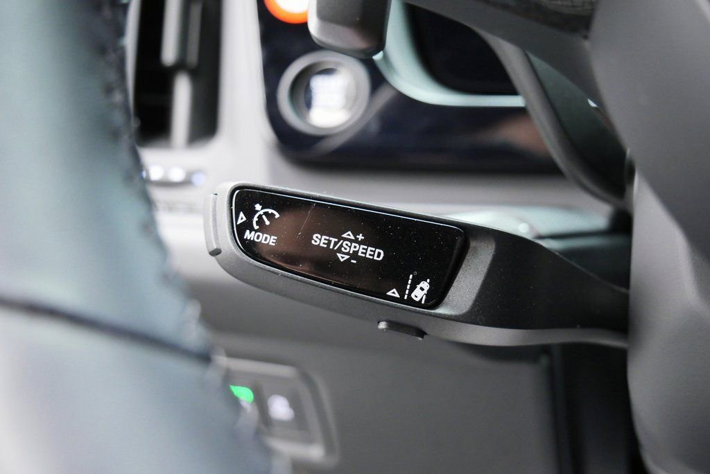 2025 Porsche Cayenne GTS