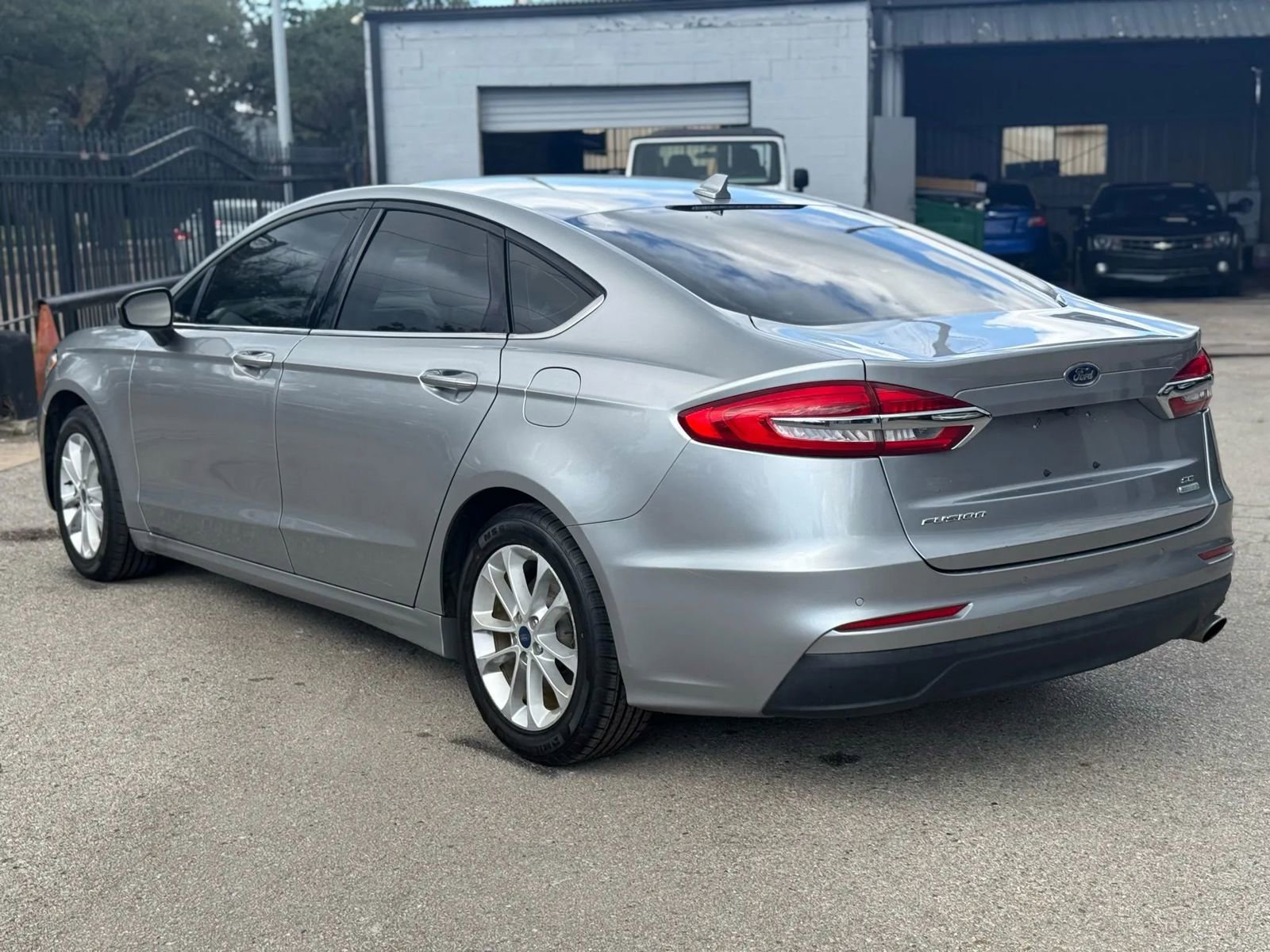 2020 Ford Fusion SE