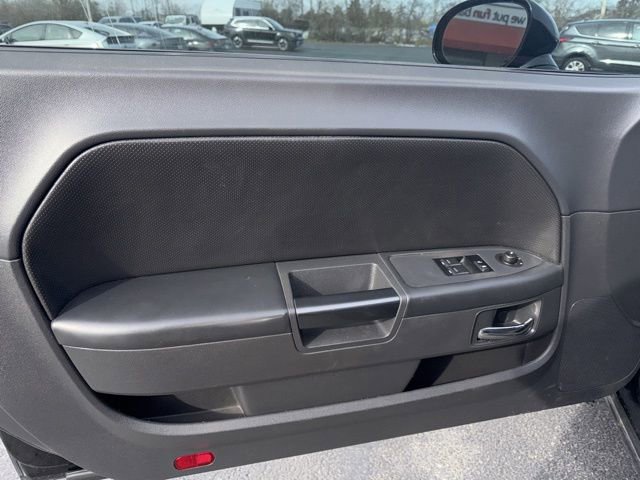 2014 Dodge Challenger SXT