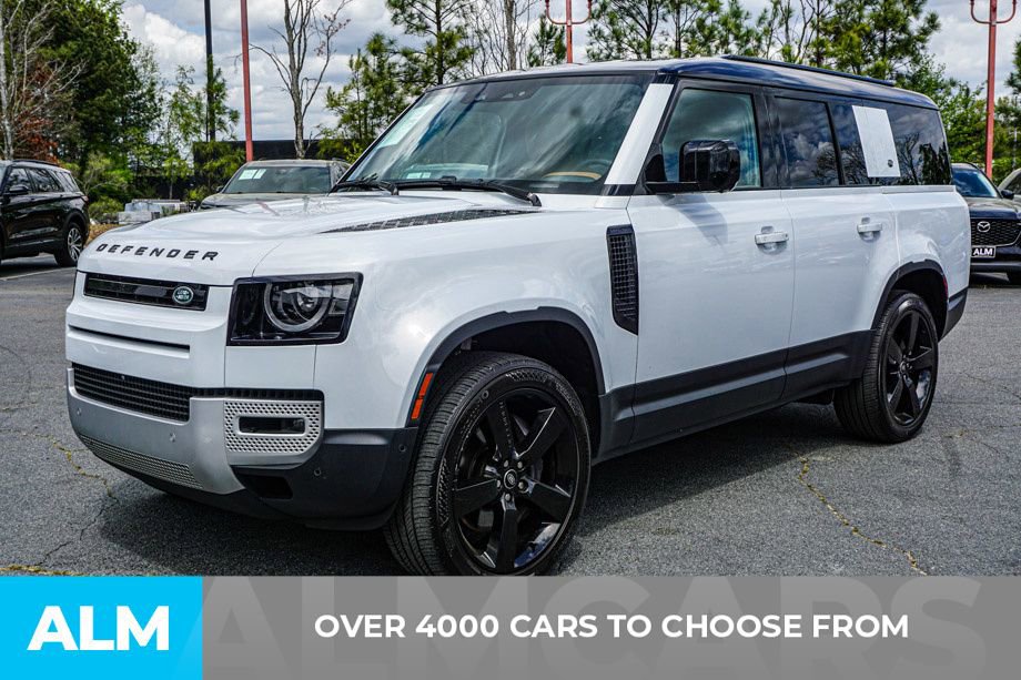 2023 Land Rover Defender 130 SE