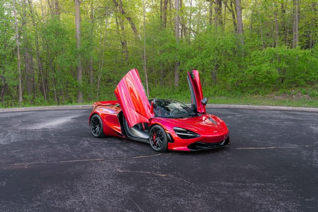 Used 2021 McLaren 720S Performance photo 33