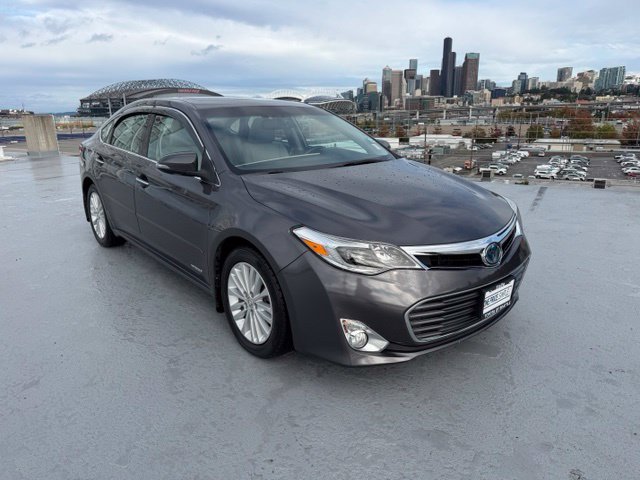 Used 2014 Toyota Avalon Limited w/ Technology Package
