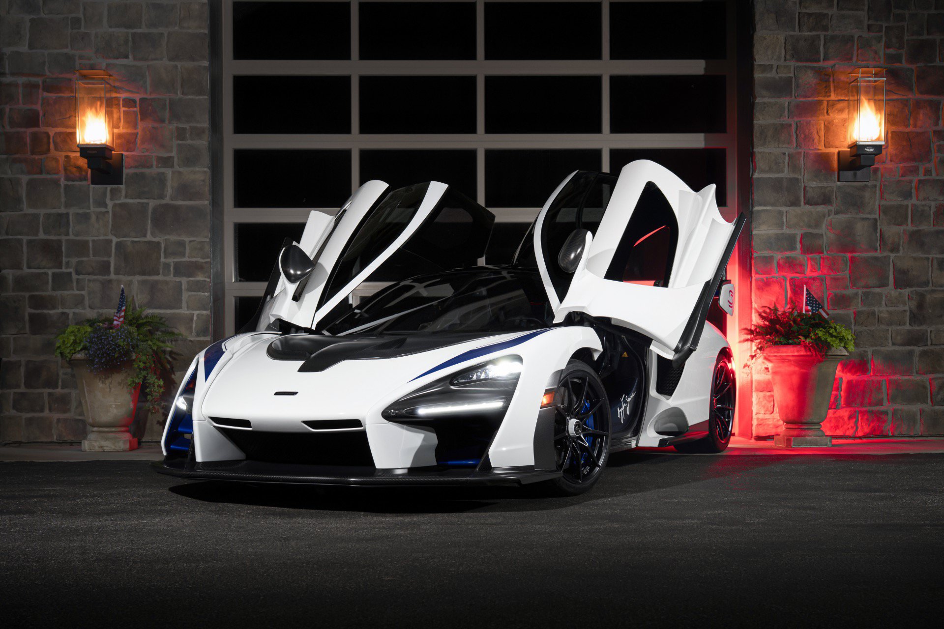 Used 2019 McLaren Senna photo 44