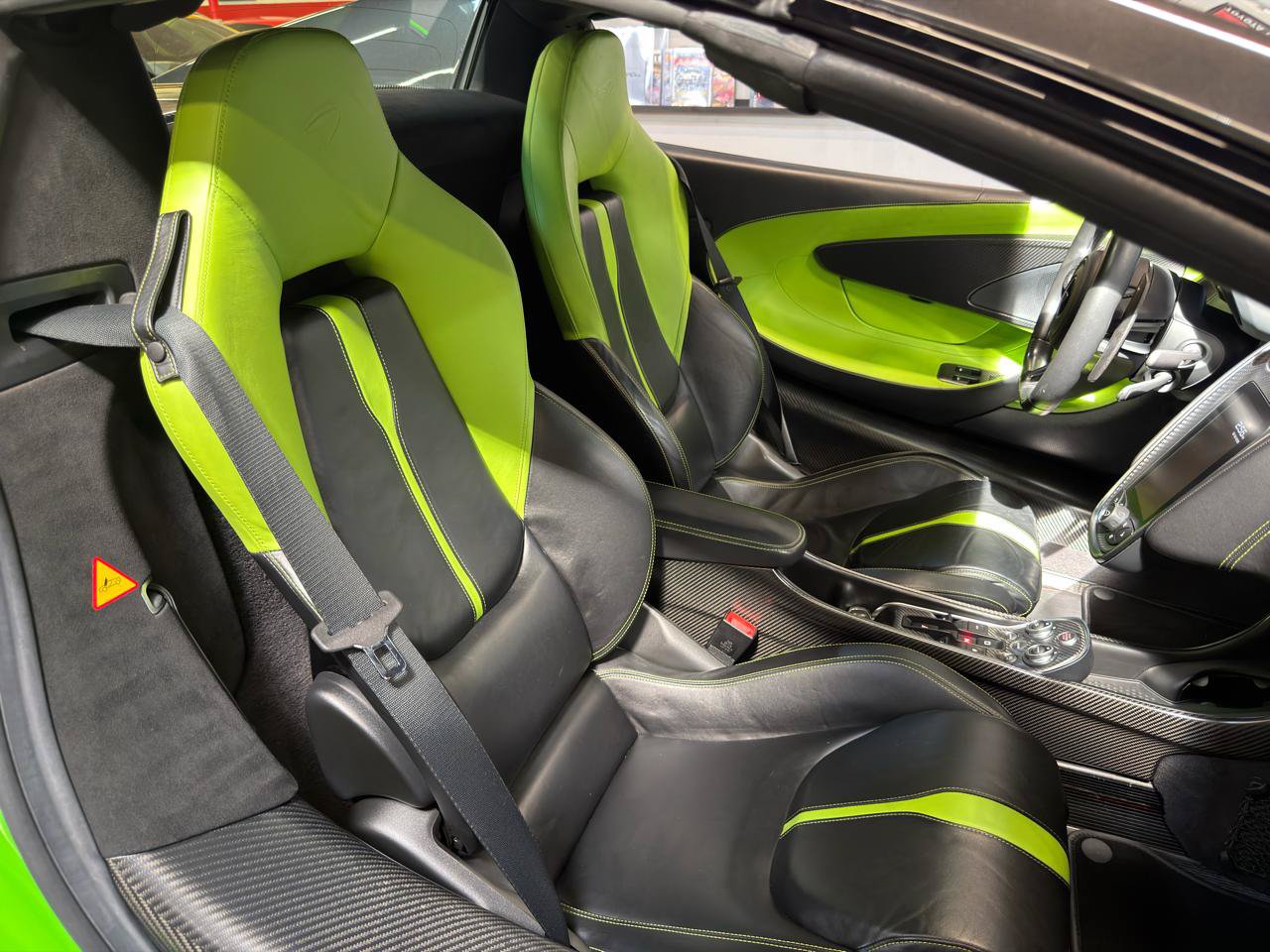 Used 2020 McLaren 600LT Spider photo 18