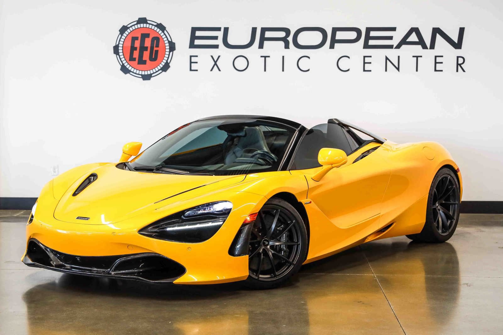 Used 2022 McLaren 720S Performance photo 7