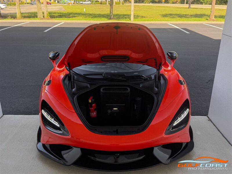 Used 2021 McLaren 765LT photo 33