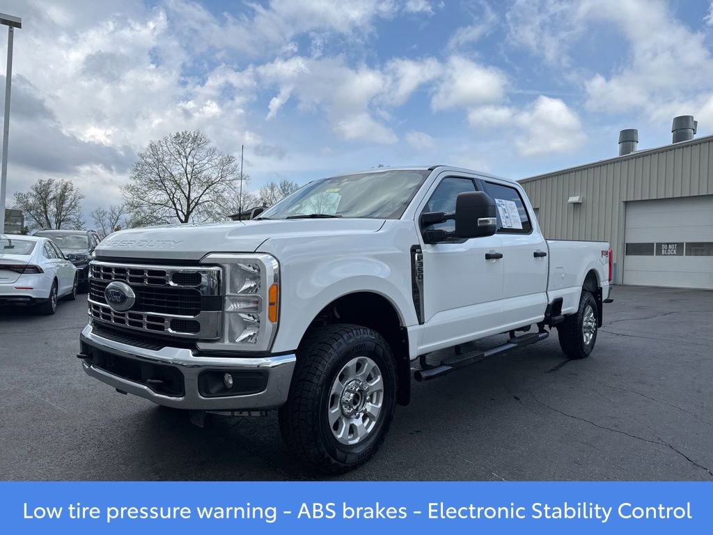 2023 Ford F350 XLT