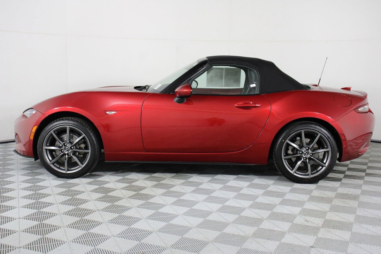 2016 MAZDA MX-5 Miata Grand Touring
