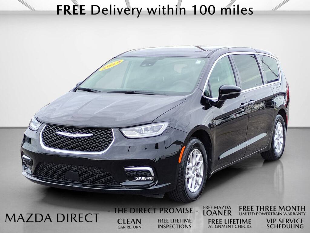 Used 2024 Chrysler Pacifica Touring-L