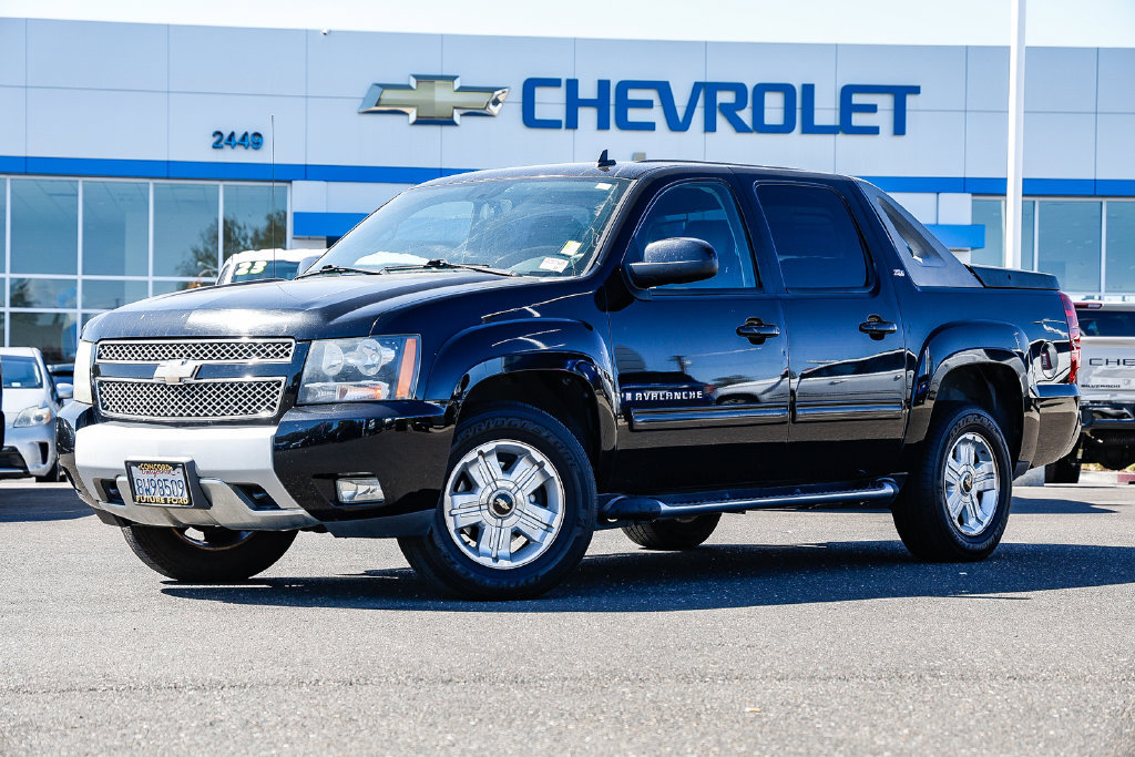 Used 2009 Chevrolet Avalanche LT w/ Suspension Package, Off-Road