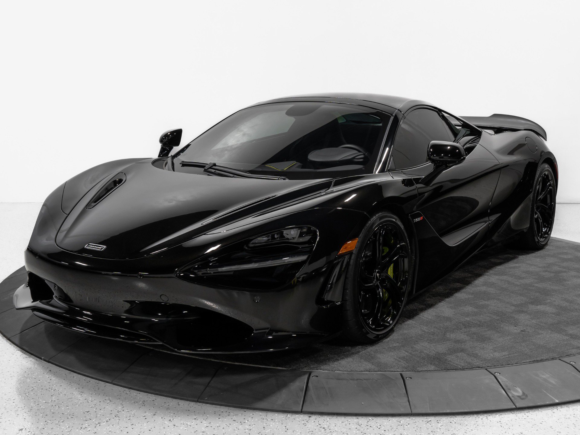 Used 2025 McLaren 750S Spider photo 19