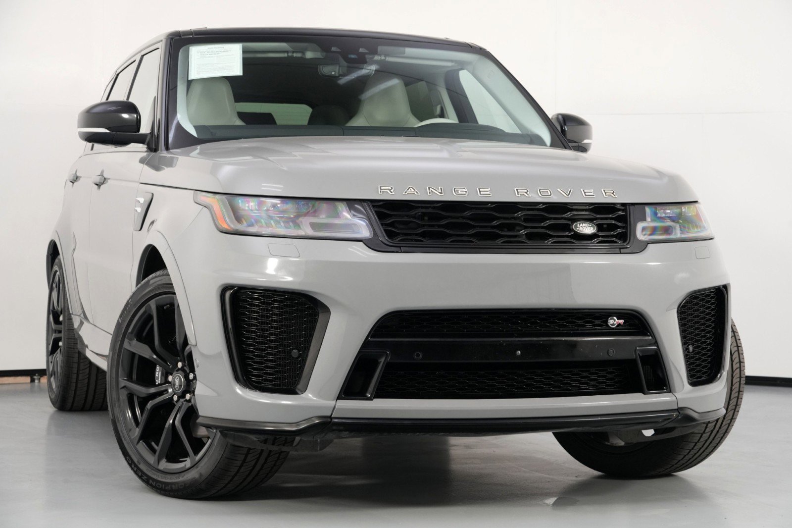 2022 Land Rover Range Rover Sport SVR Carbon Edition