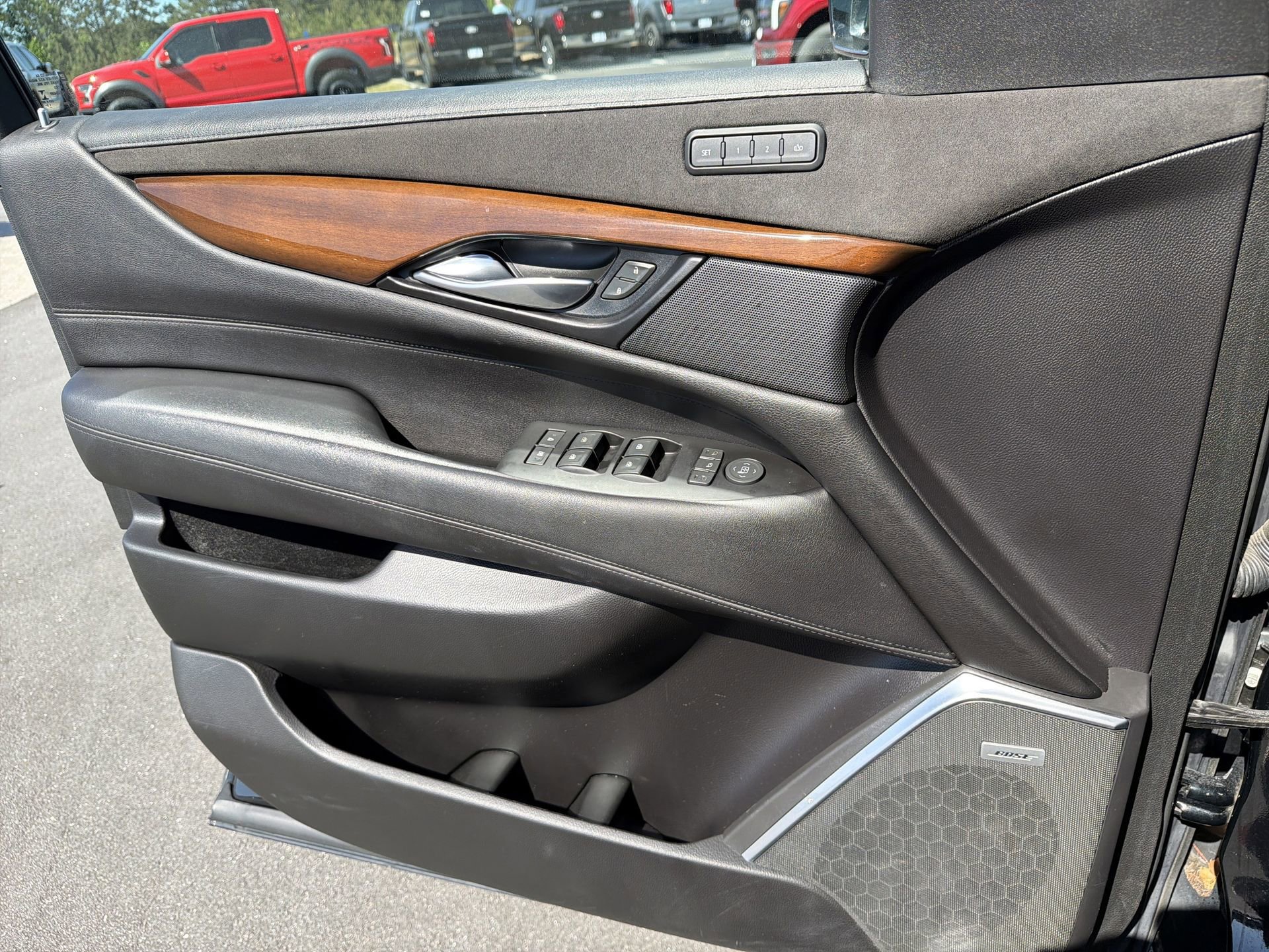 2020 Cadillac Escalade Luxury