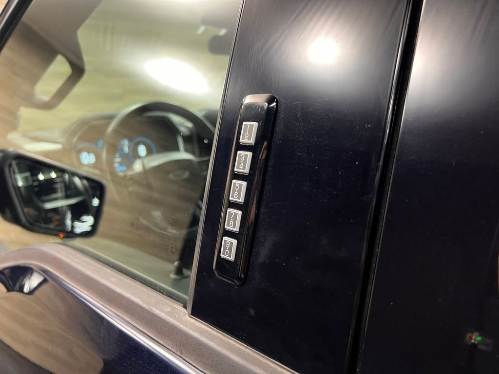 2022 Ford F150 Platinum