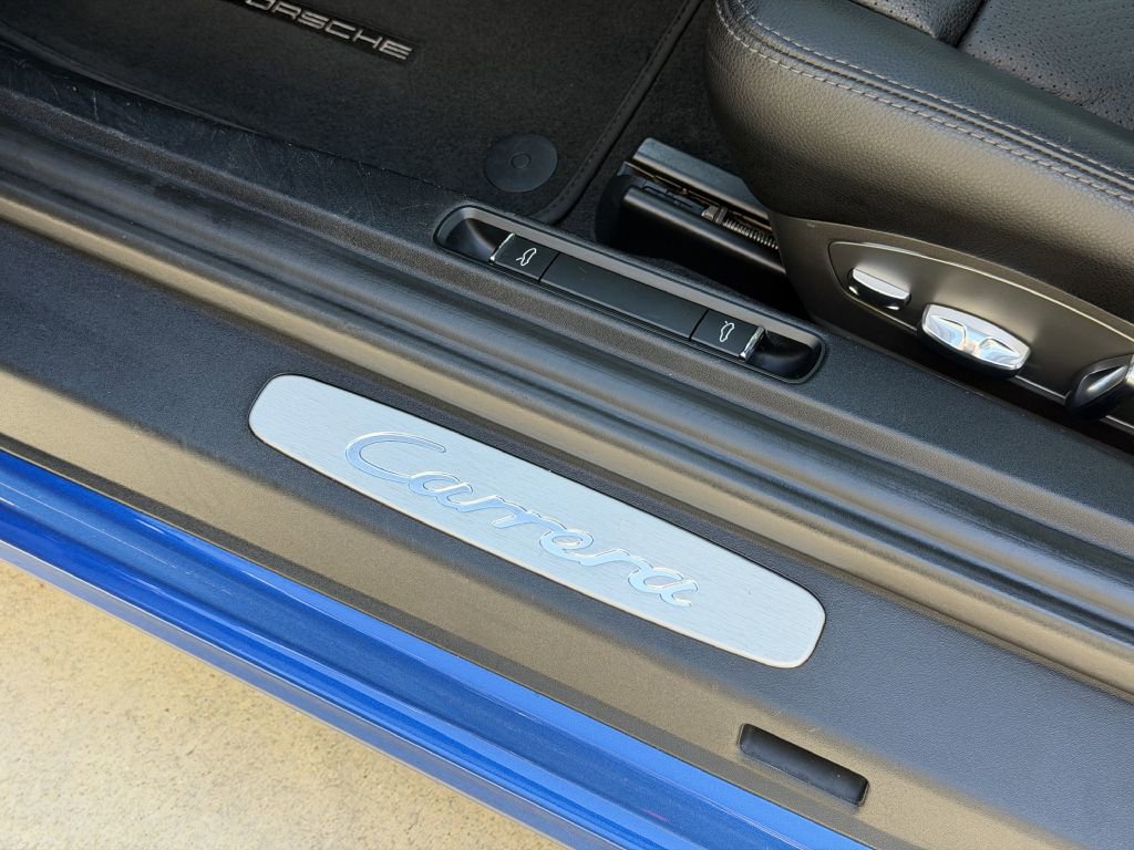 2017 Porsche 911 Carrera