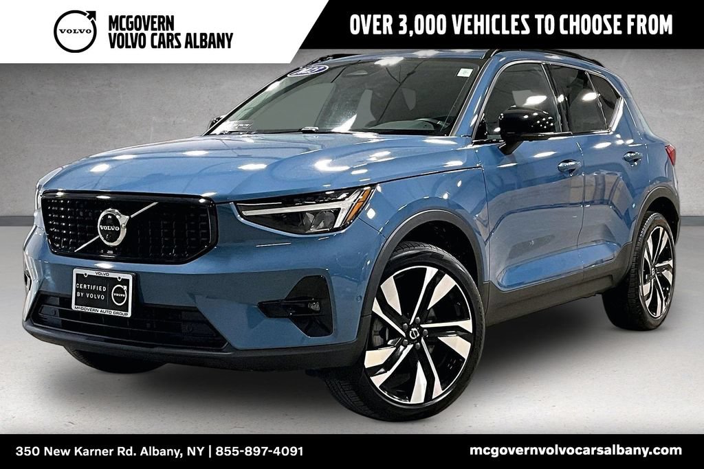 Certified 2023 Volvo XC40 B5 Plus w/ Protection Package Premier