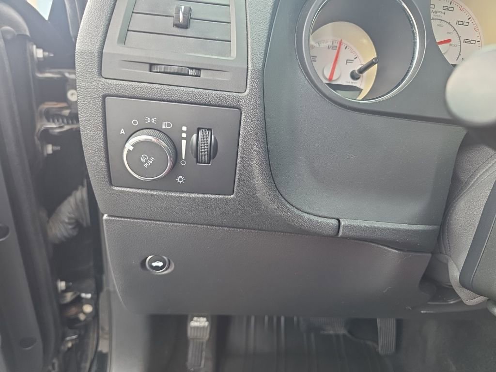 2014 Dodge Challenger SXT Plus