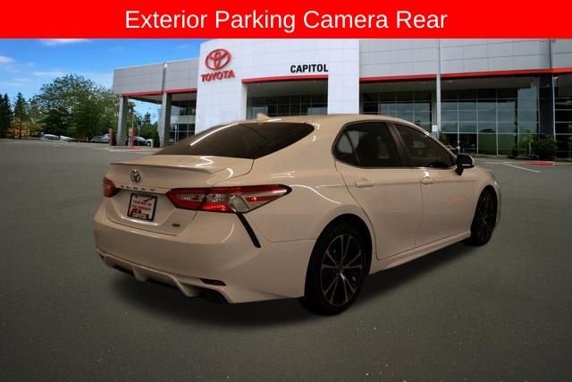 2020 Toyota Camry SE