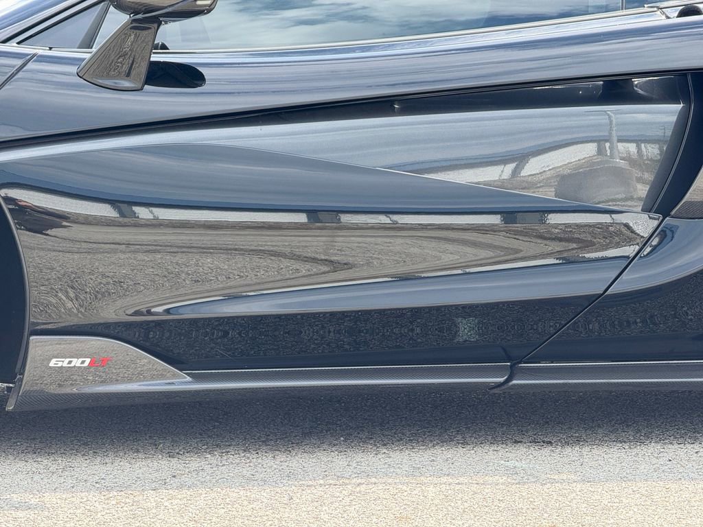 Used 2019 McLaren 600LT photo 37