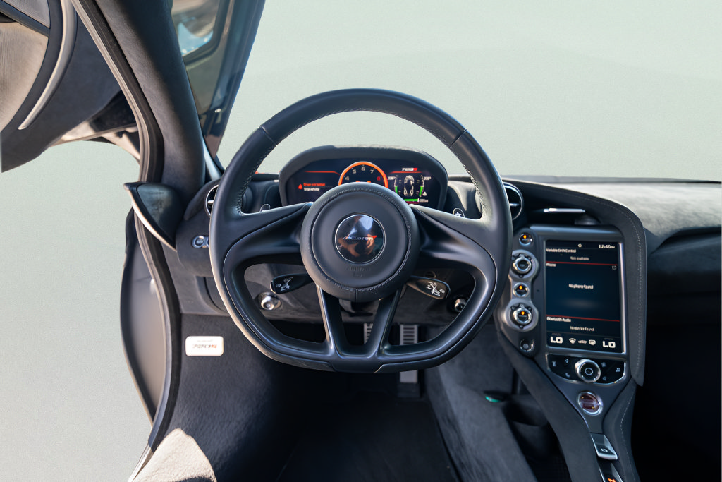 Used 2018 McLaren 720S photo 36