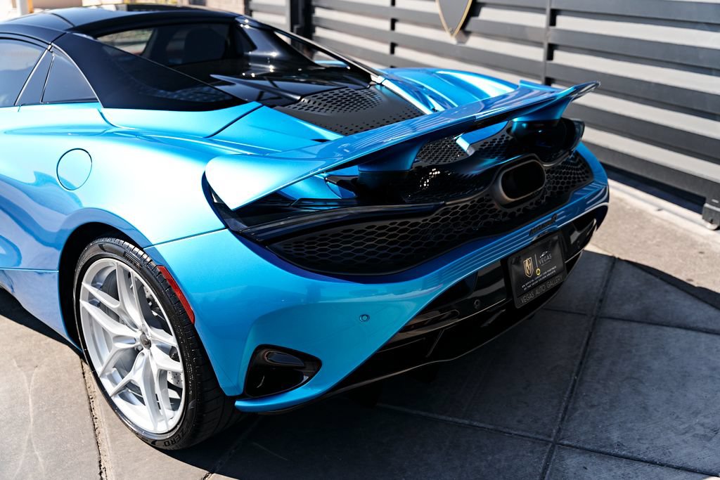 Used 2025 McLaren 750S Spider photo 10