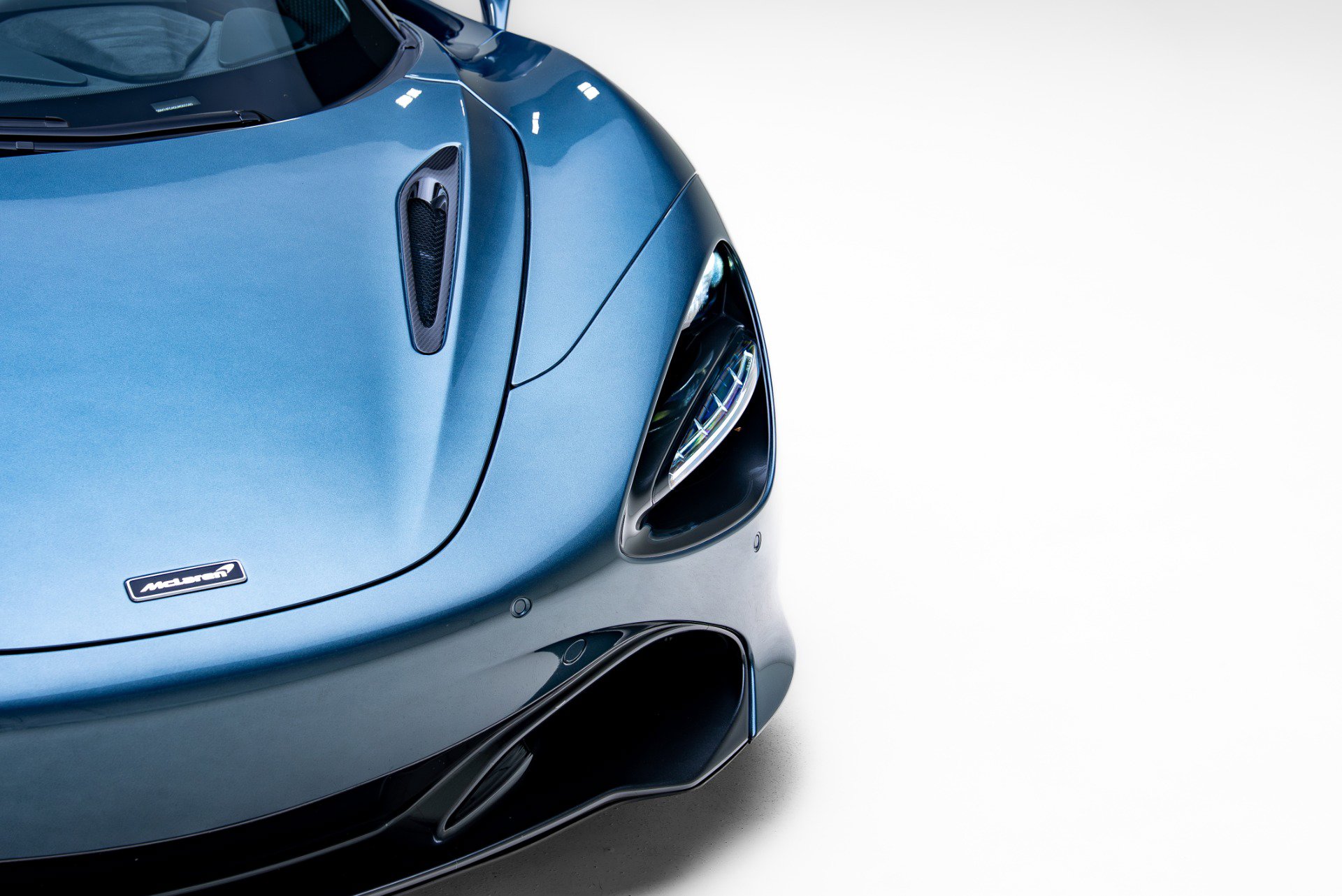 Used 2020 McLaren 720S Luxury photo 11