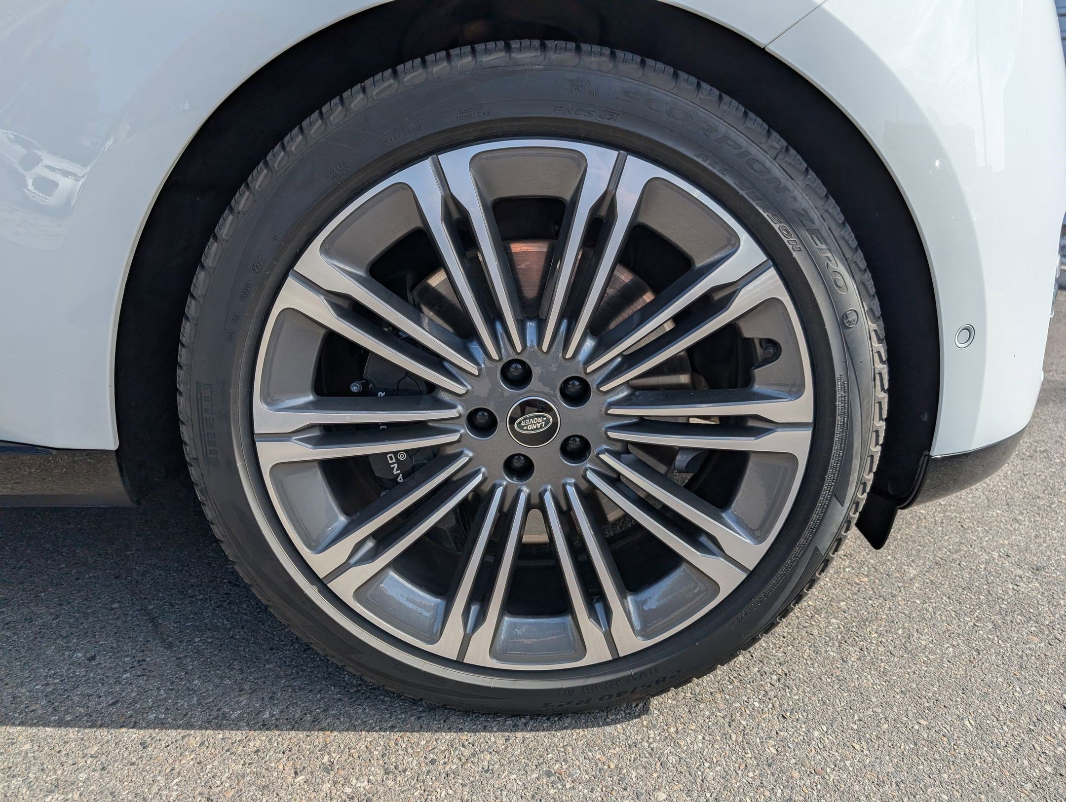 2023 Land Rover Range Rover Autobiography