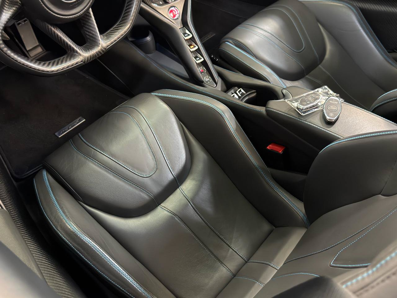 Used 2020 McLaren 720S Luxury photo 23