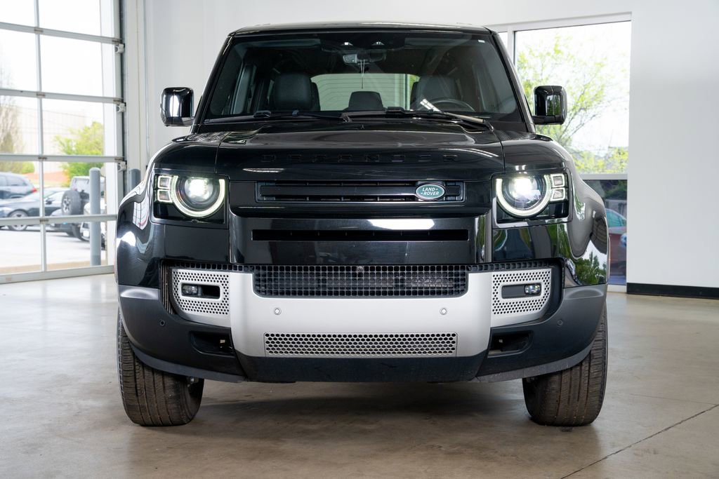 2025 Land Rover Defender 110 S