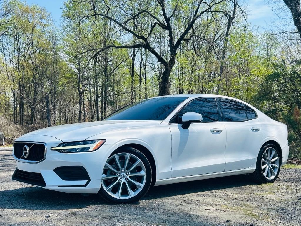 2020 Volvo S60 T5 Momentum