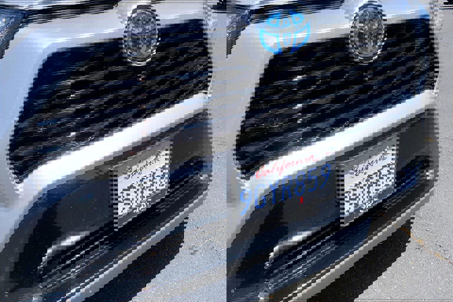 2023 Toyota RAV4 XSE