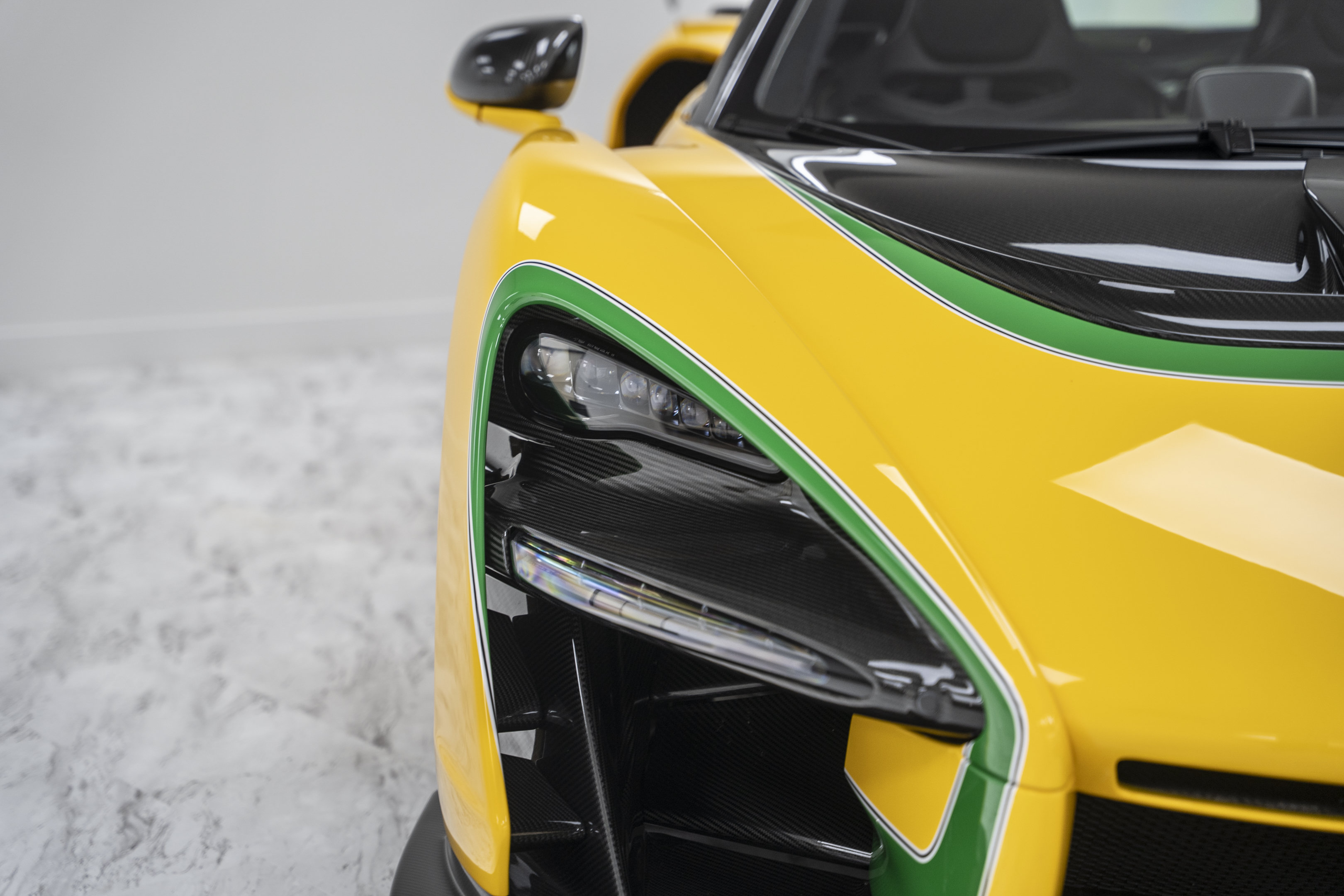 Used 2019 McLaren Senna photo 7