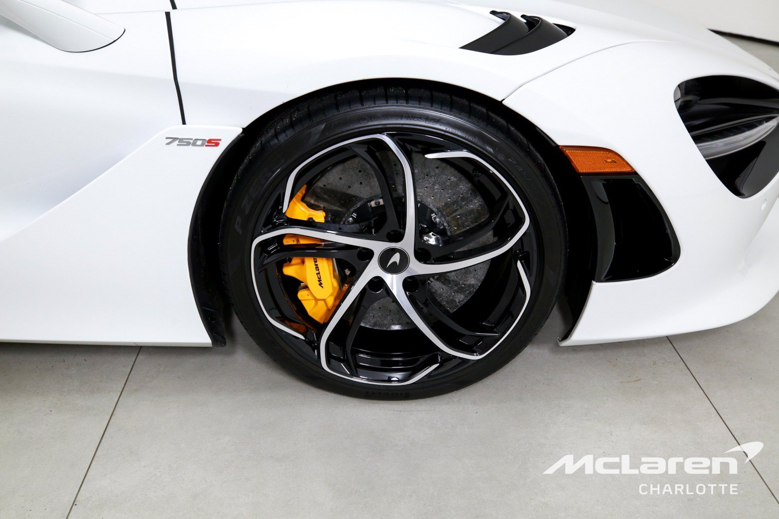 Used 2024 McLaren 750S Spider photo 24