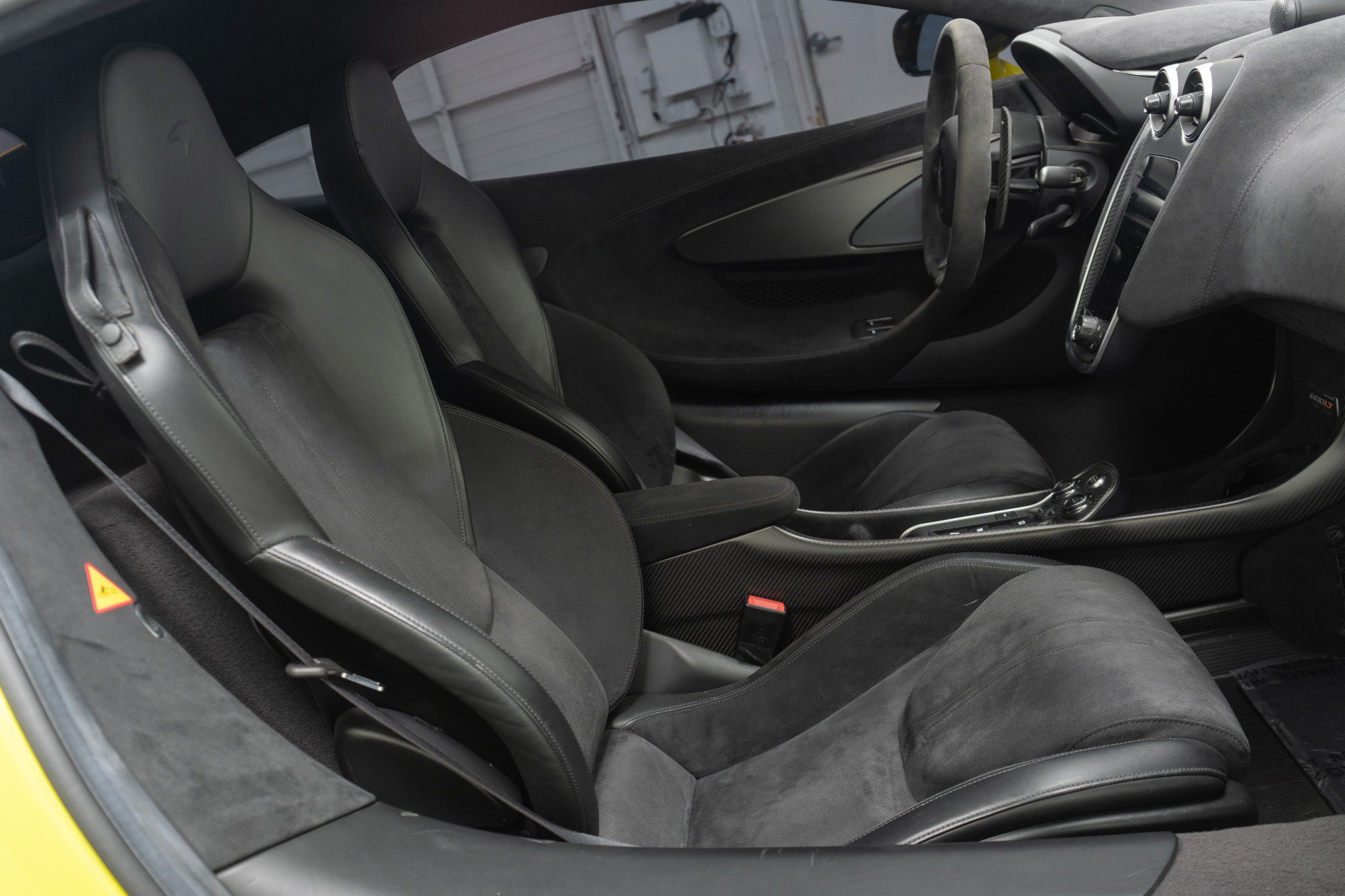 Used 2019 McLaren 600LT photo 24