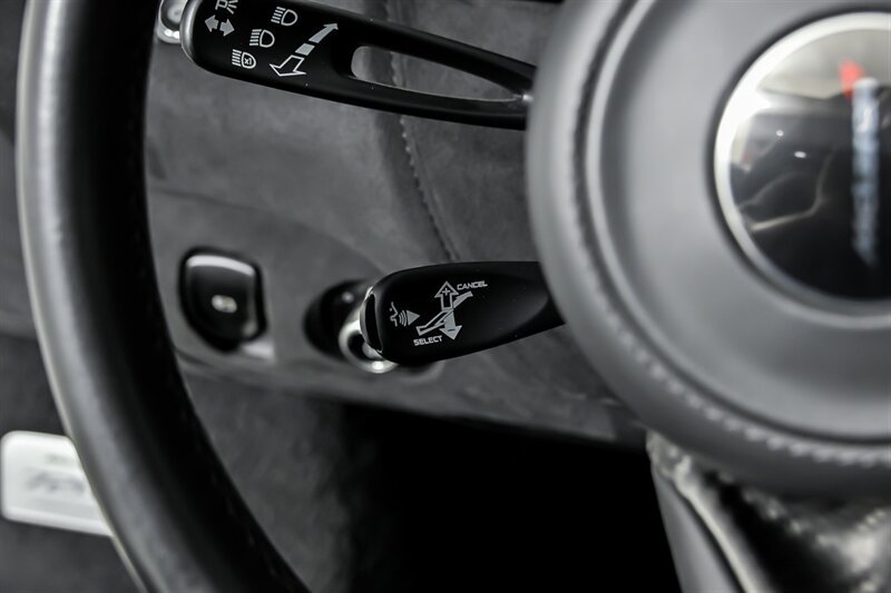 Used 2018 McLaren 720S photo 30