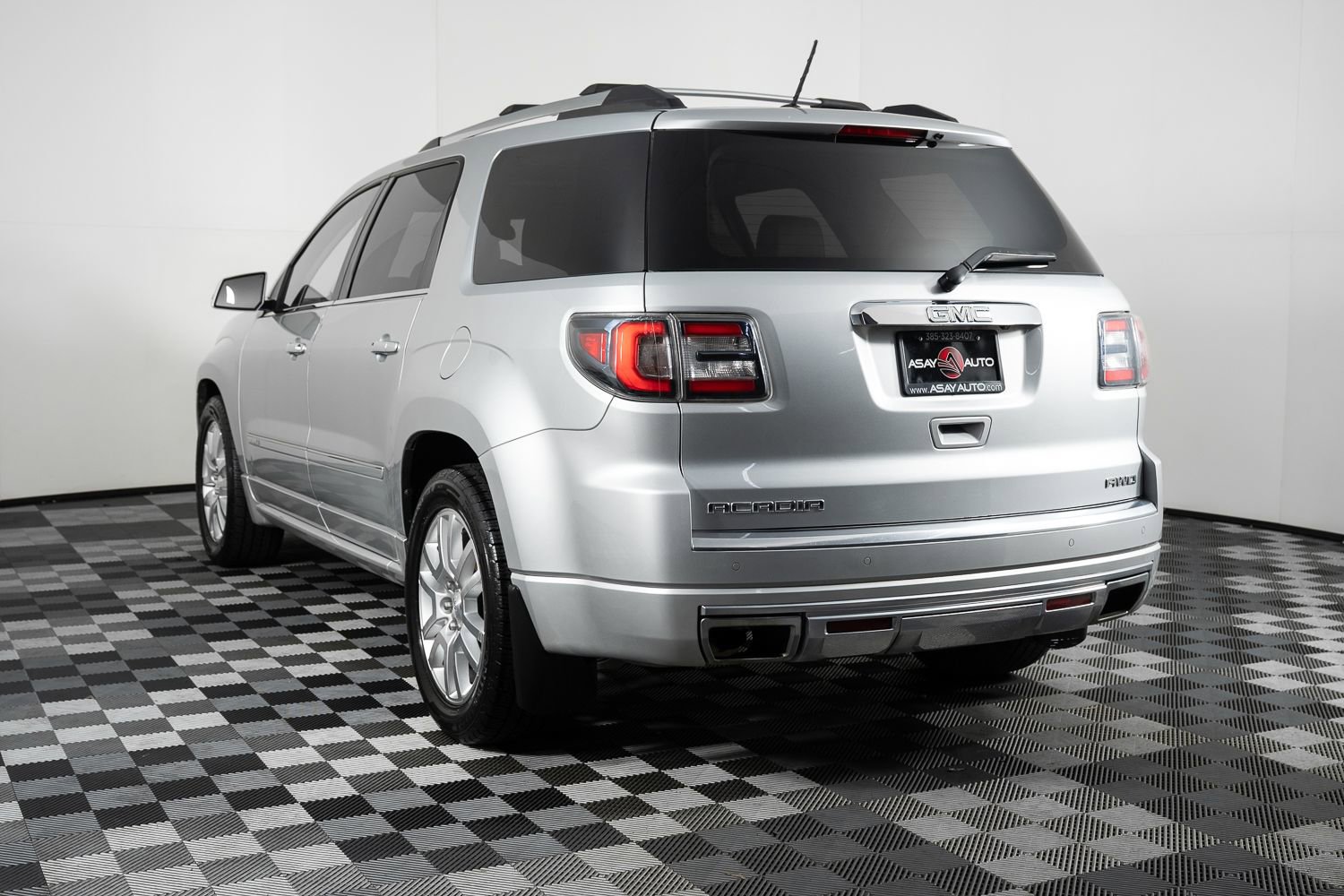 2015 GMC Acadia Denali